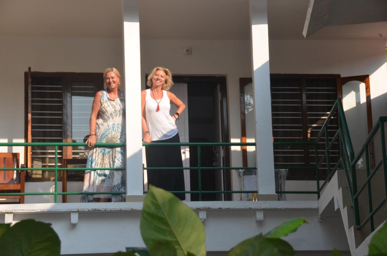 Arya Homestay Bougain Villa Gokarna  Exterior photo